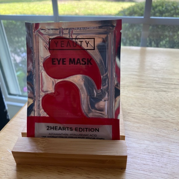 Beauty Eye Mask 2 Hearts Edition 2025 - Picture 7 of 7